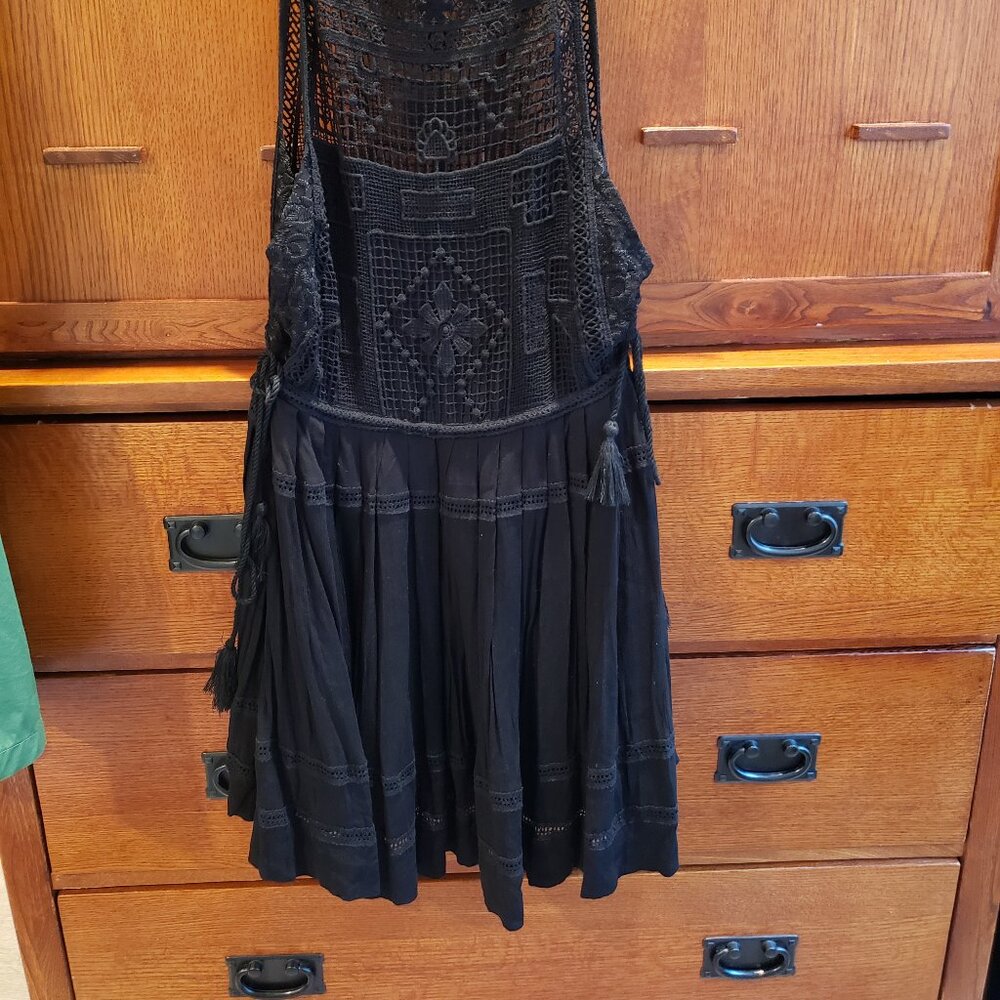 Free People Emily Crocheted Fit & Flare Black Mini Dress LBD Size Small - Picture 5 of 5